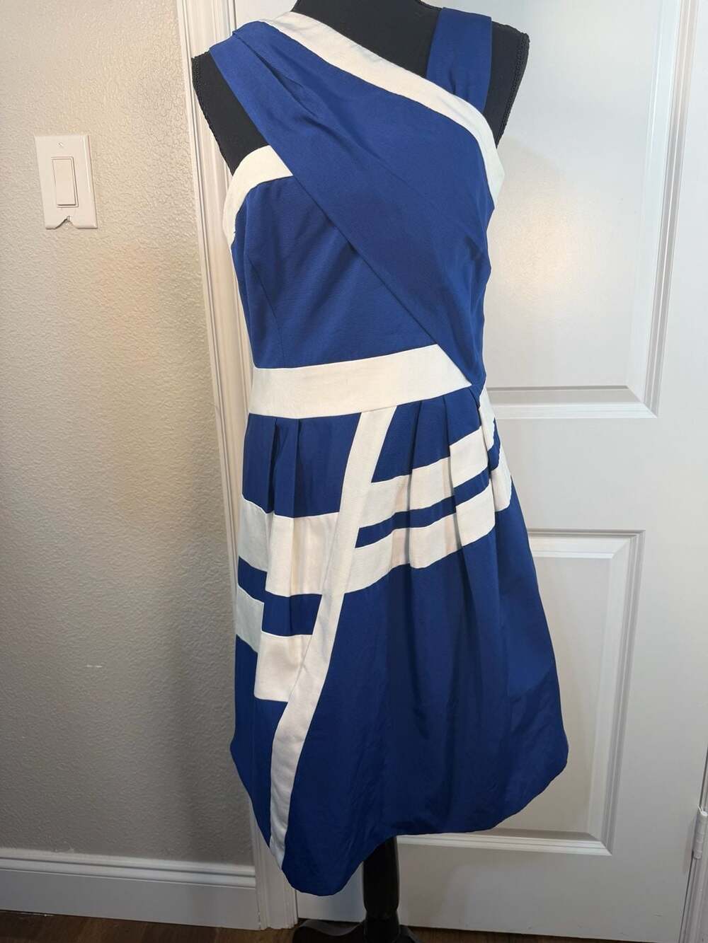 REISS Raina Blue and White Geometric Stripe Cross-Over Dress Size 8